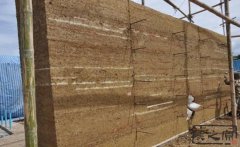 影响夯土墙体抗剪强度的因素有哪些？